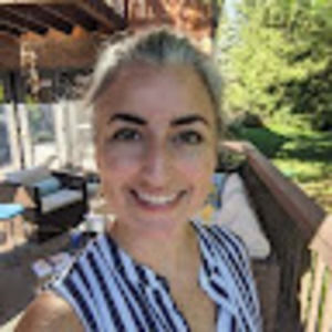 Meet your Posher, Jennifer